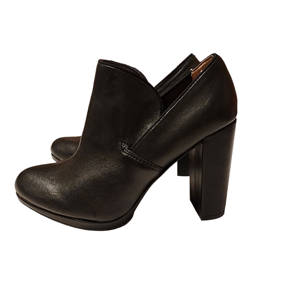 Me Too Cara Black Leather Heels Womens 7 - Picture 2 of 10